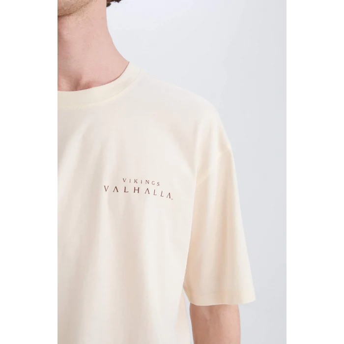Defacto E3278 Ekru %100 Pamuk Vikings Valhalla Boxy Fit Bisiklet Yaka Sırt Baskılı Kısa Kollu Tişört