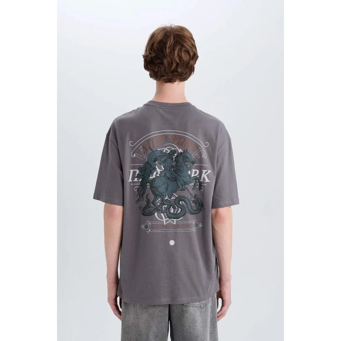 Defacto E4541 Gri %100 Pamuk Boxy Fit Bisiklet Yaka Sırt Baskılı Kısa Kollu Tişört