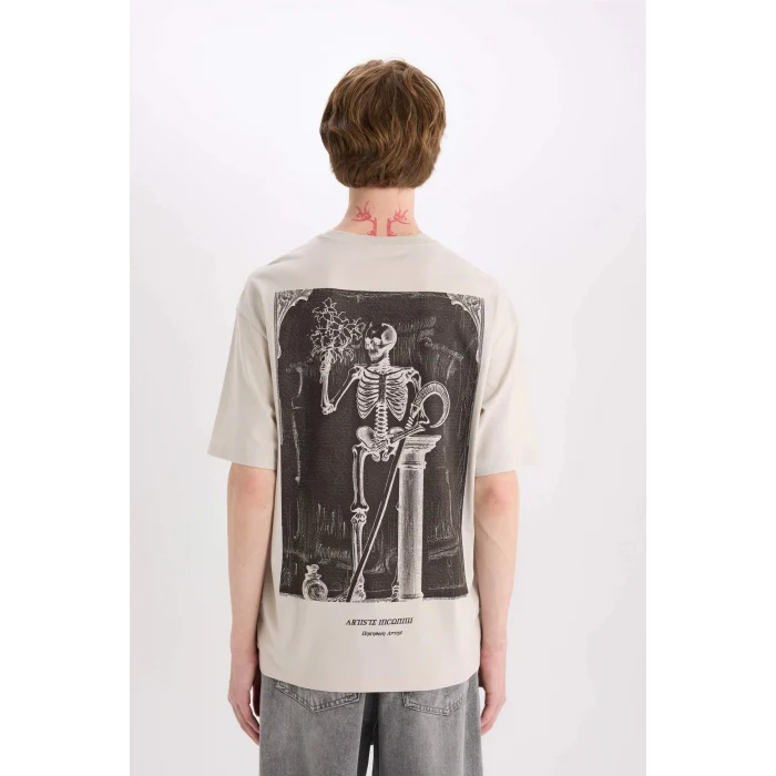 Defacto E4546 Bej %100 Pamuk Boxy Fit Bisiklet Yaka Sırt Baskılı Kısa Kollu Tişört