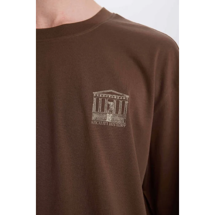 Defacto E4539 Kahve %100 Pamuk Boxy Fit Bisiklet Yaka Sırt Baskılı Kısa Kollu Tişört