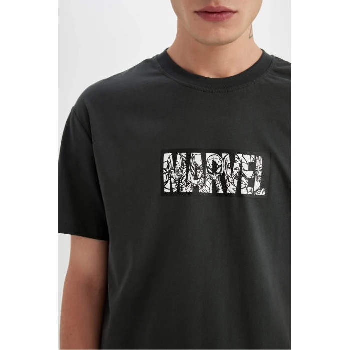 Defacto C5842 Antrasit Marvel Logo Only Regular Fit Bisiklet Yaka Kısa Kollu Tişört