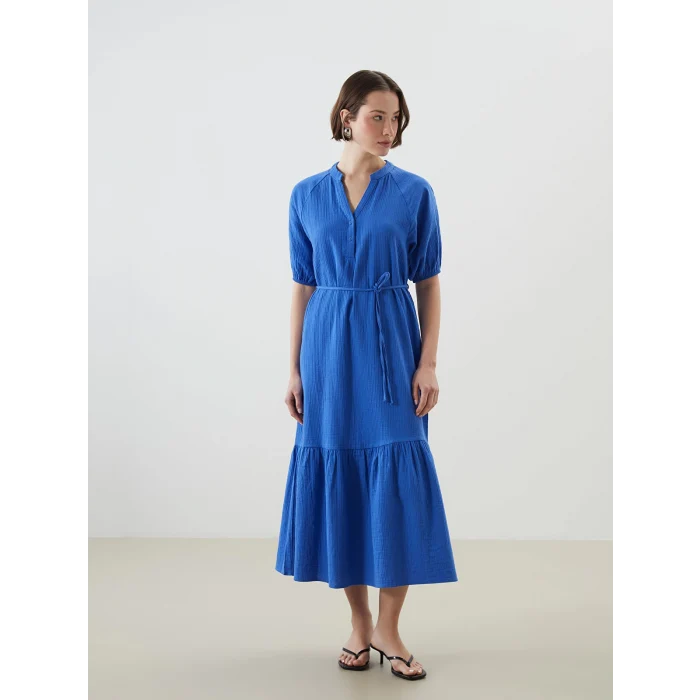 LCWAIKIKI Classic Mavi Kaçık Yaka Müslin Kadın Elbise