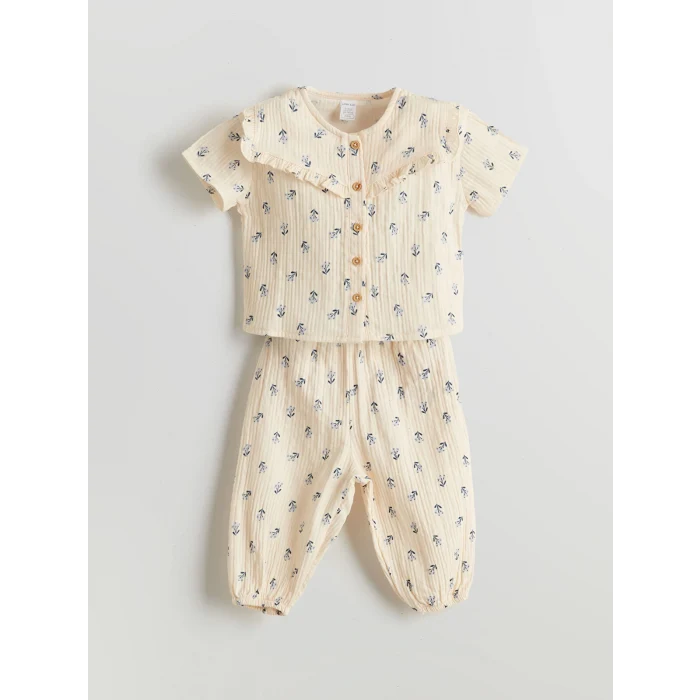 LCW baby Bej Fırfırlı Çiçekli Kız Bebek Bluz ve Pantolon 2li