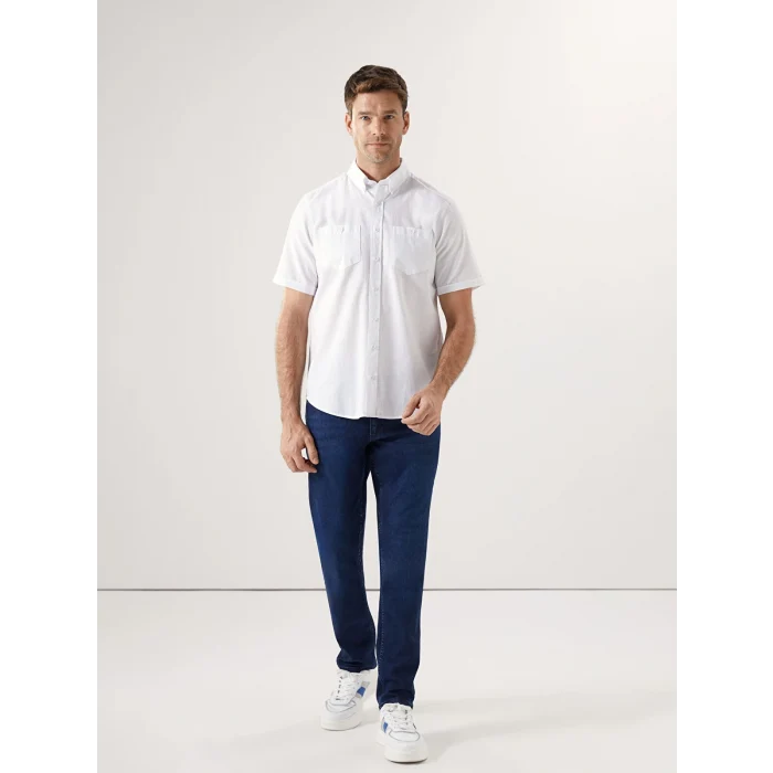 LCWAIKIKI Classic Beyaz Regular Fit Kısa Kollu Poplin Erkek Gömlek