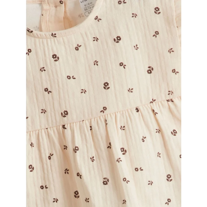 LCW baby Bej Çiçekli Müslin Kız Bebek Bluz ve Şort 2li