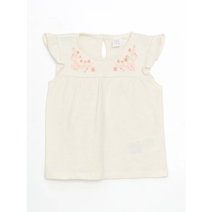 LCW baby Ekru Nakışlı Kolu Fırfırlı Kız Bebek Bluz ve Şort 2li
