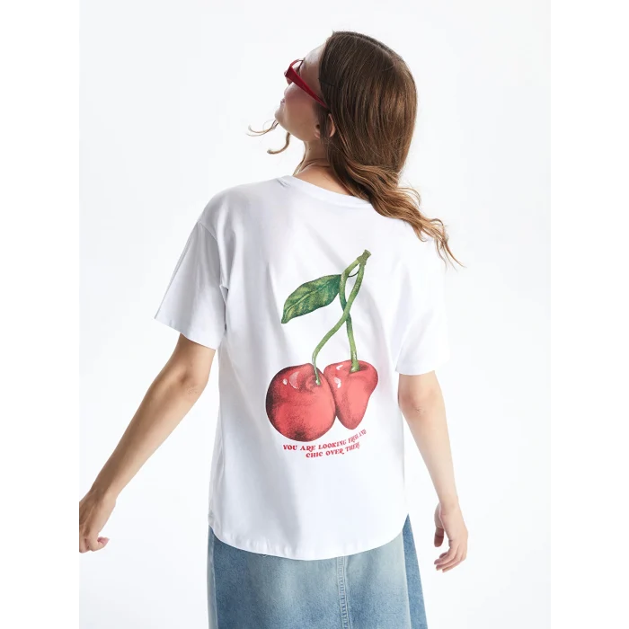 XSIDE Beyaz Bisiklet Yaka Kiraz Baskılı Kadın Tişört