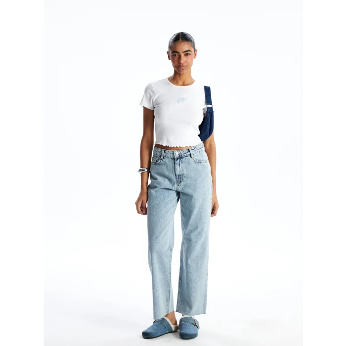 XSIDE Beyaz Bisiklet Yaka Nakışlı Kadın Tişört