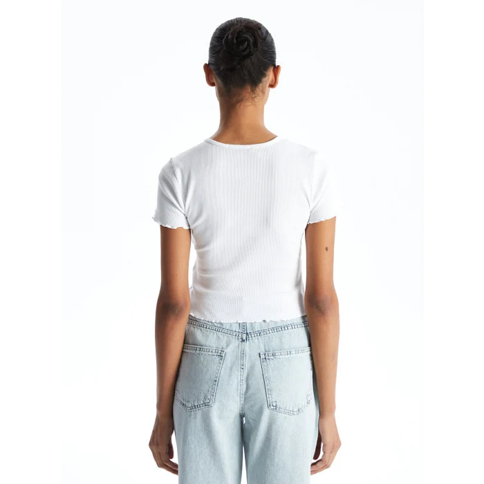 XSIDE Beyaz Bisiklet Yaka Nakışlı Kadın Crop