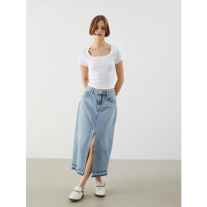 XSIDE Beyaz U Yaka Dantel Detaylı Crop