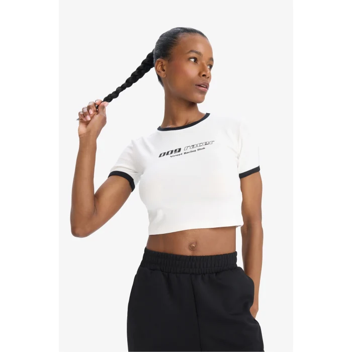 Defacto E4796 Ekru DeFactoFit Slim Fit Dar Kesim Bisiklet Yaka Baskılı Sporcu Ribana Kısa Kollu Tişört