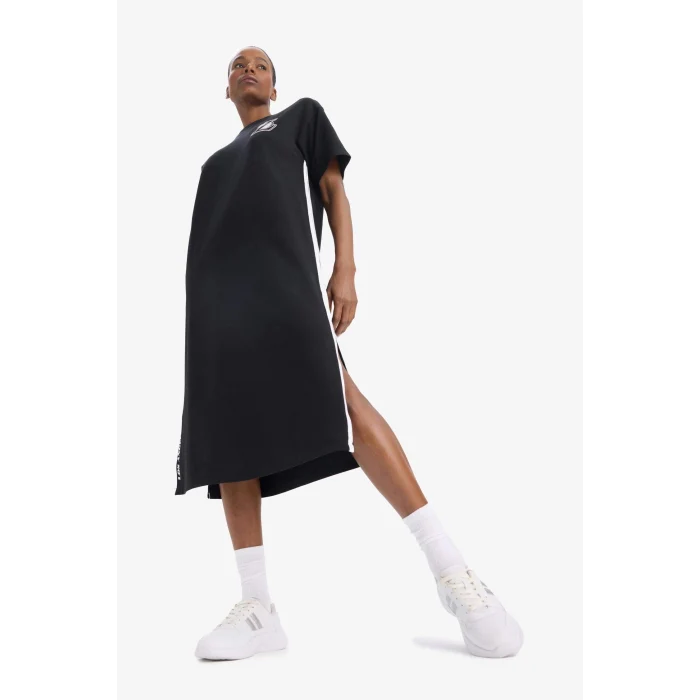 Defacto B9962 Siyah DeFactoFit NBA Los Angeles Lakers Oversize Geniş Kalıp Kısa Kollu Pike Midi Elbise