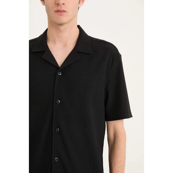 Defacto C4125 Siyah Modern Fit Polo Yaka Dokulu Penye Kısa Kollu Siyah Gömlek
