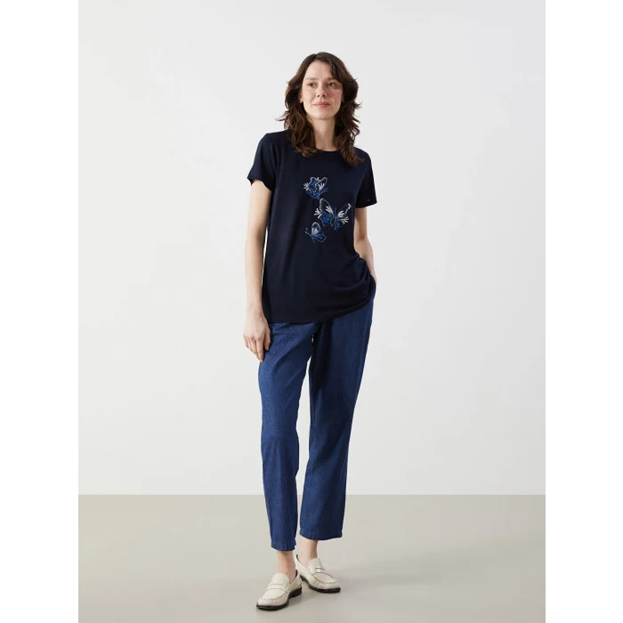 LCWAIKIKI Classic Lacivert Bisiklet Yaka Baskılı Penye Kadın Tişört