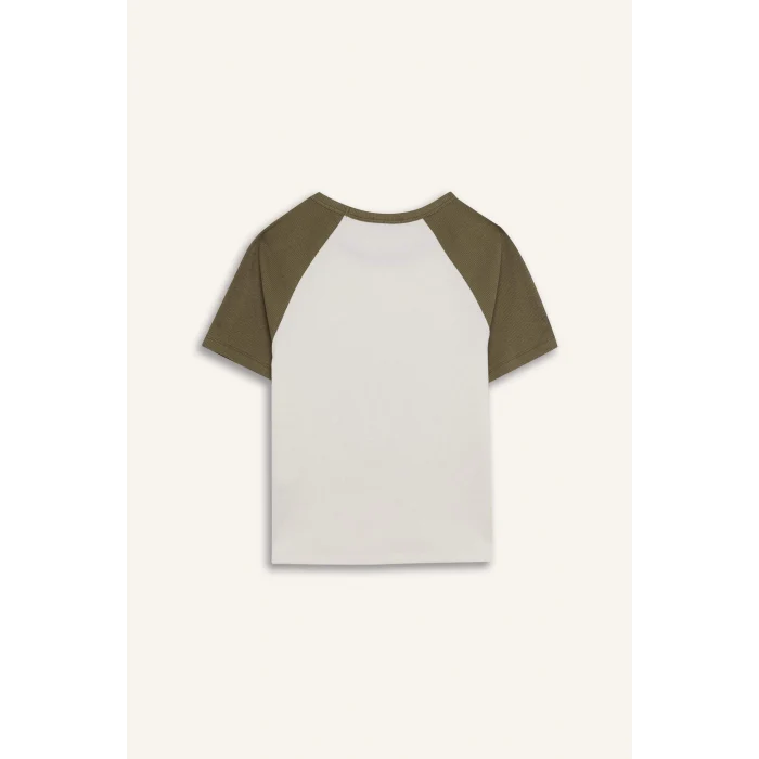 Defacto E0678 Haki Coool Fitted Bisiklet Yaka Baskılı Fitilli Kaşkorse Kısa Kollu Tişört