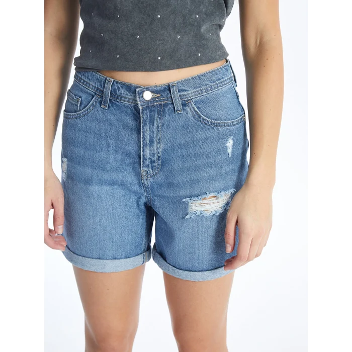 LCW Jeans Indigo Boyfriend Fit Yırtık Detaylı Kadın Jean Şort