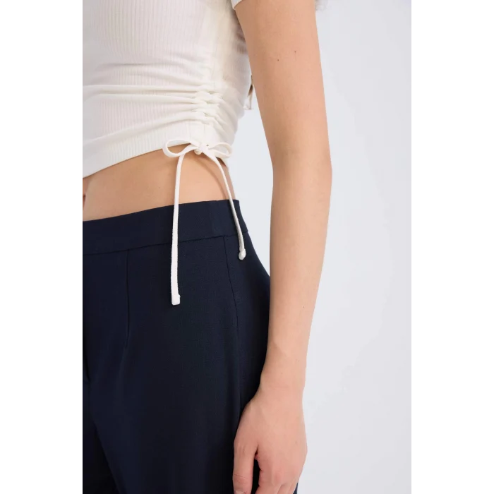 Defacto T9632 Beyaz Fitted Bisiklet Yaka Fitilli Kaşkorse Kısa Kollu Tişört