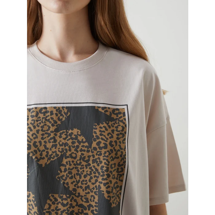 LCW Vision Bej Bisiklet Yaka Baskılı Oversize Kadın Tişört