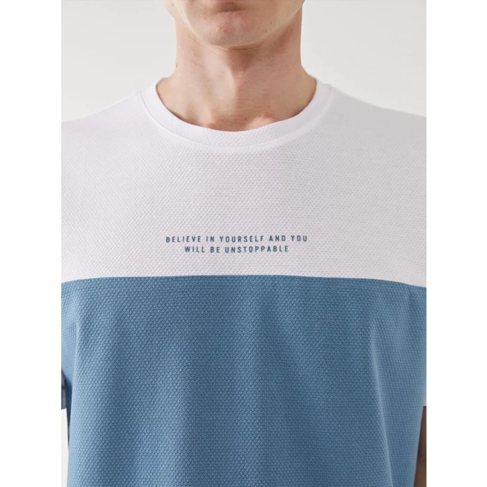 LCWAIKIKI Classic Beyaz Bisiklet Yaka Kısa Kollu Renk Bloklu Erkek Tişört