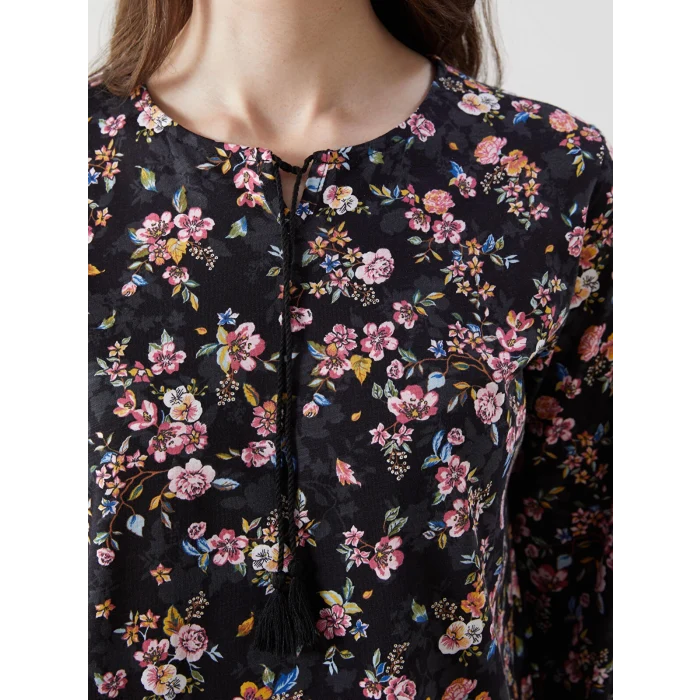 LCW Grace Siyah Bağlamalı Yaka Çiçekli Kadın Bluz