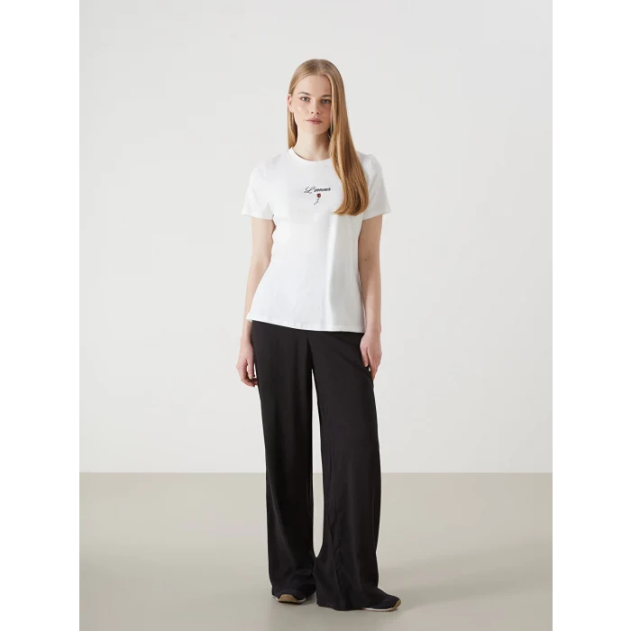 LCW Vision Ekru Bisiklet Yaka Nakışlı Kadın Tişört