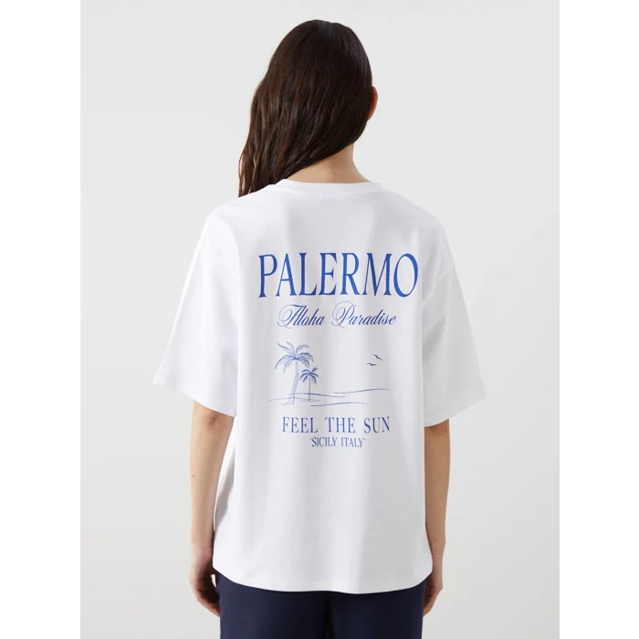 LCW Vision Beyaz Bisiklet Yaka Palermo Baskılı Oversize Kadın Tişört