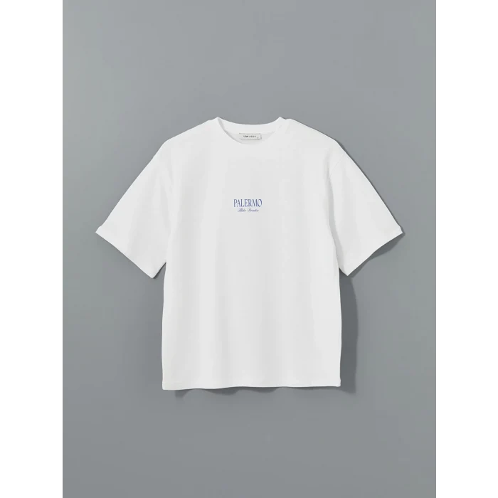 LCW Vision Beyaz Bisiklet Yaka Palermo Baskılı Oversize Kadın Tişört