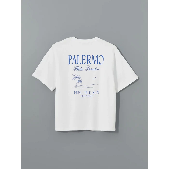 LCW Vision Beyaz Bisiklet Yaka Palermo Baskılı Oversize Kadın Tişört