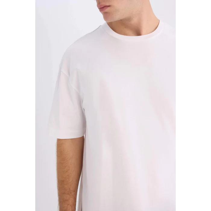 Defacto D6070 Beyaz %100 Pamuk Boxy Fit Bisiklet Yaka Basic Düz Kısa Kollu Tişört