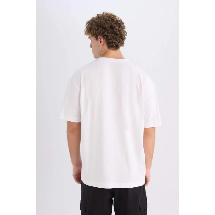 Defacto D6070 Beyaz %100 Pamuk Boxy Fit Bisiklet Yaka Basic Düz Kısa Kollu Tişört