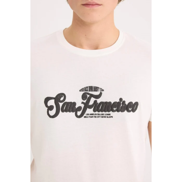 Defacto D5572 Ekru %100 Pamuk Slim Fit Dar Kesim Bisiklet Yaka Baskılı Kısa Kollu Tişört