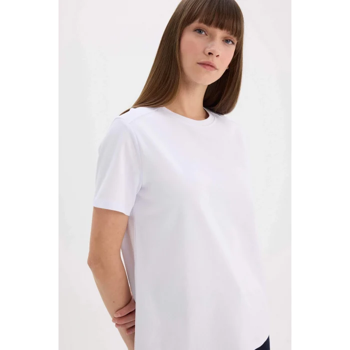 Defacto A9428 Beyaz Regular Fit Bisiklet Yaka Casual Premium Basic Düz Kısa Kollu Beyaz Tişört