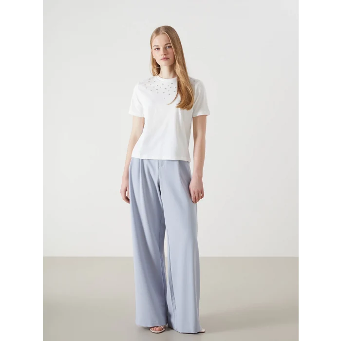 LCW Vision Ekru Bisiklet Yaka Taşlı Kadın Tişört