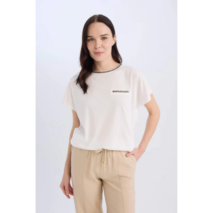 Defacto K7701 Ekru 	Bisiklet Yaka Baskılı Kısa Kollu Tişört