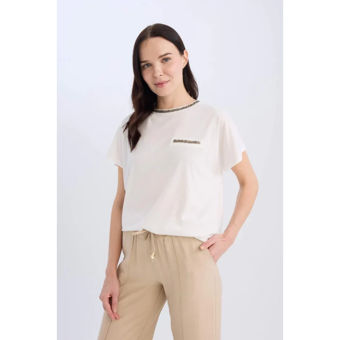 Defacto K7701 Ekru 	Bisiklet Yaka Baskılı Kısa Kollu Tişört