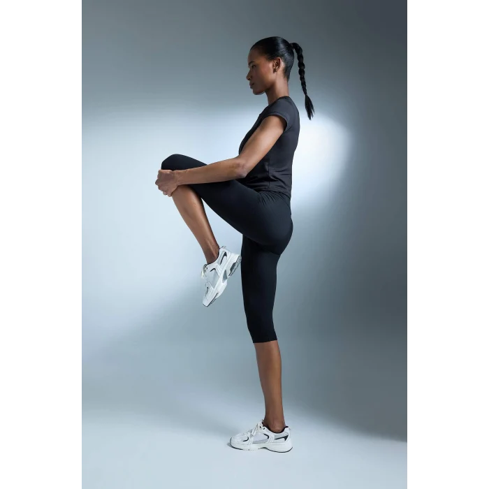 Defacto E2679 Siyah DeFactoFit Diz Altı Sporcu Tayt