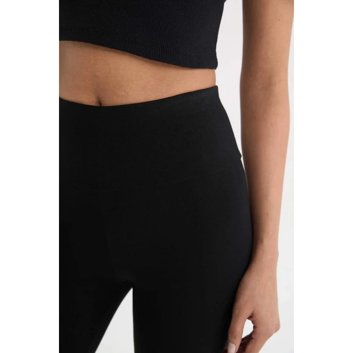 Defacto E2679 Siyah DeFactoFit Diz Altı Sporcu Tayt