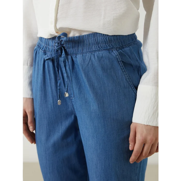 LCWAIKIKI Classic Mavi Beli Lastikli Carrot Fit Kadın Jean Pantolon