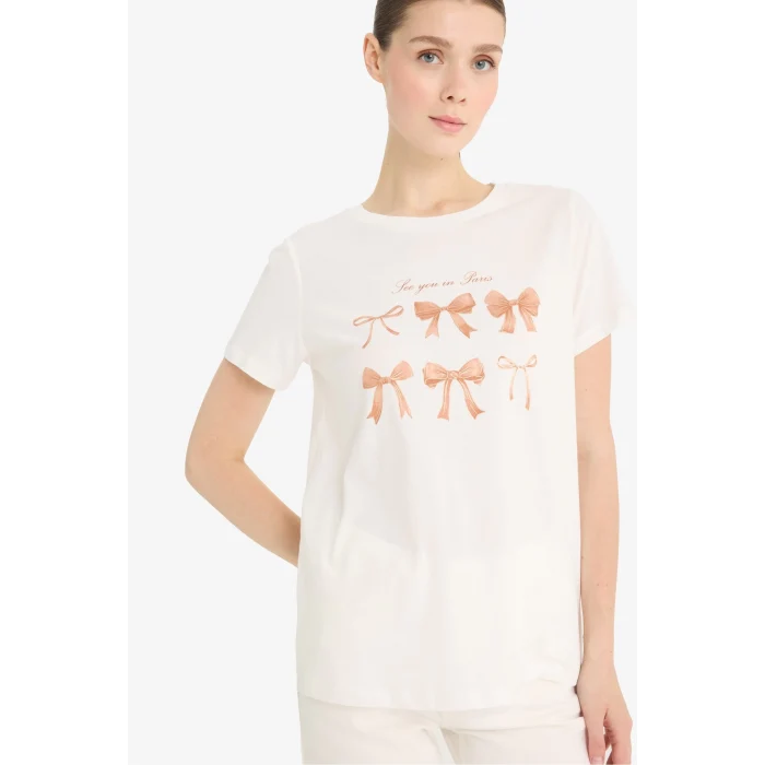 Defacto F5689 Ekru Regular Fit Bisiklet Yaka Baskılı Penye Kısa Kollu Tişört