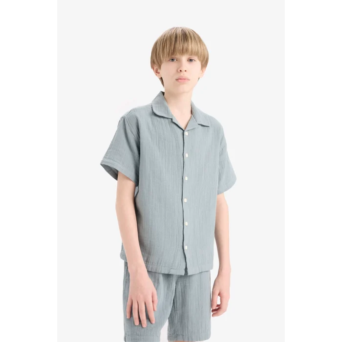 Defacto W3239 Mavi Erkek Çocuk Oversize Geniş Kalıp Polo Yaka Müslin Kısa Kollu Gömlek