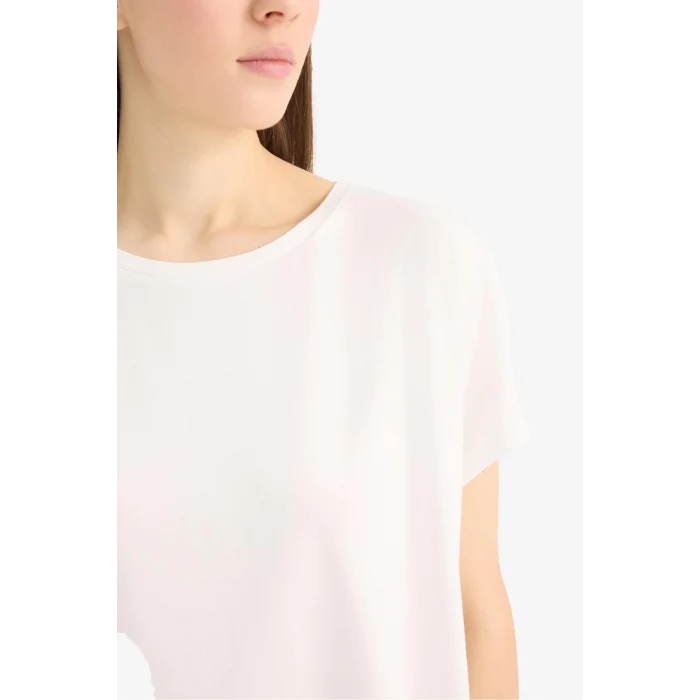 Defacto C8807 Ekru Bisiklet Yaka Basic Düz Modal Kısa Kollu Tişört