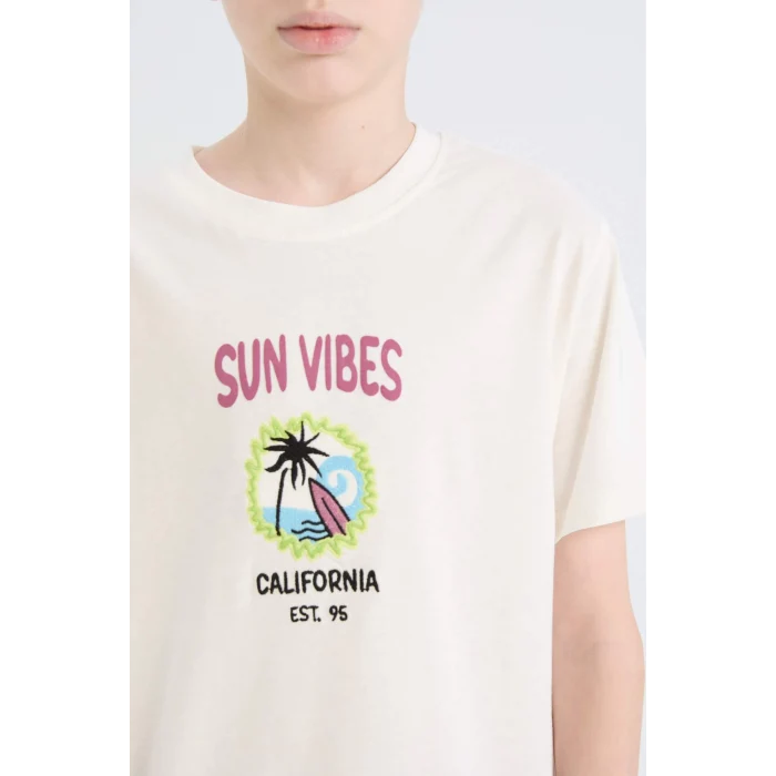 Defacto E0969 Beyaz Erkek Çocuk Bisiklet Yaka Sırt Baskılı Kısa Kollu Tişört