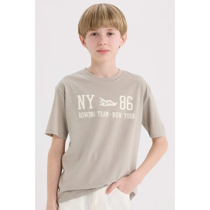 Defacto D9265 Gri Erkek Çocuk Bisiklet Yaka Sırt Baskılı Kısa Kollu Tişört