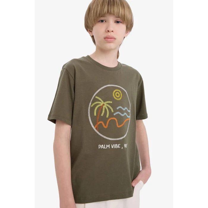 Defacto E0964 Haki Erkek Çocuk Bisiklet Yaka Nakışlı Kısa Kollu Tişört
