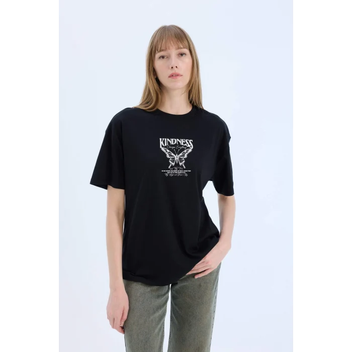 Defacto D9613 Siyah Oversize Geniş Kalıp Bisiklet Yaka Sırt Baskılı Kısa Kollu Tişört