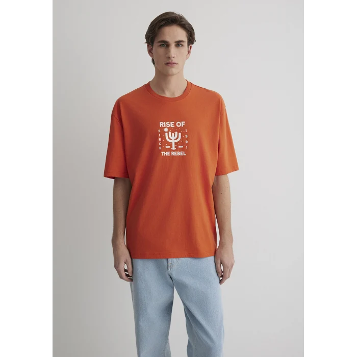Mavi 0612669-70435 Rise Of The Rebel Baskılı Kırmızı Tişört