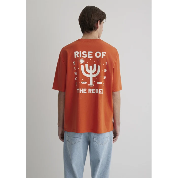 Mavi 0612669-70435 Rise Of The Rebel Baskılı Kırmızı Tişört