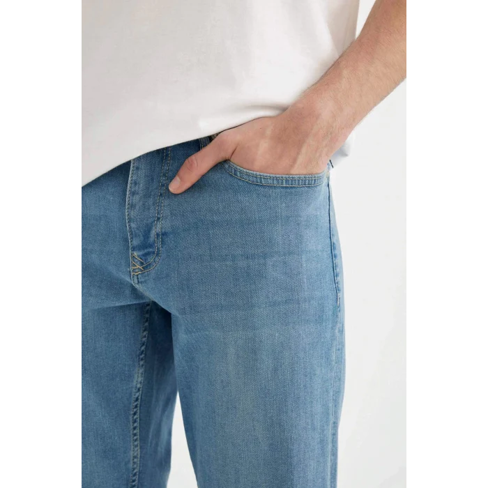 Defacto C2692 Mavi Slim Fit Dar Kesim Jean Bermuda Şort