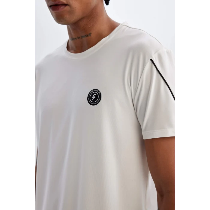 Defacto C1748 Beyaz DeFactoFit Standart Fit Bisiklet Yaka Baskılı Ağır Kumaş Kısa Kollu Sporcu Tişört