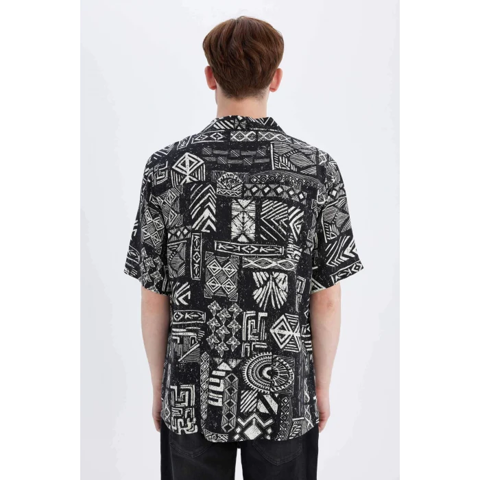Defacto C7686 Siyah Regular Fit Yazlık Apaş Yaka Desenli Viskon Kısa Kollu Gömlek